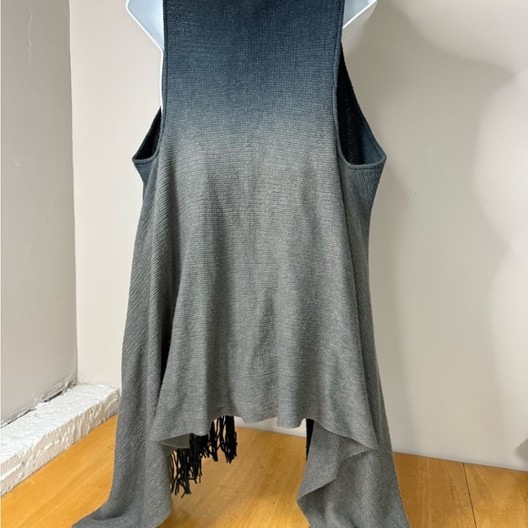 A&O International Women’s Gray/black Cardigan Large - Picture 3 of 8